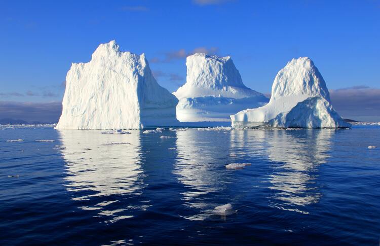 iceberg photo